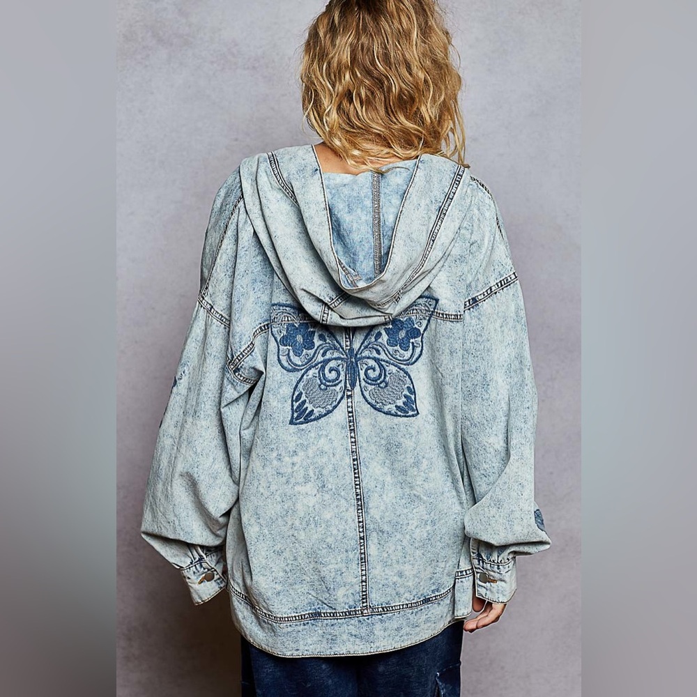 Sold out Last two left! POL Butterfly kisses cocoon open cardi - Picture 3 of 3